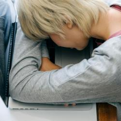 Як подолати стрес перед іспитом: Поради для збереження спокою?