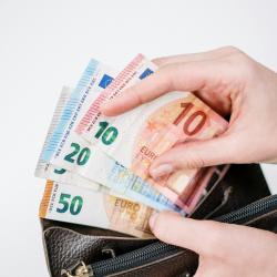 Топ-10 порад для заощадження на щоденних витратах